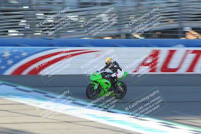 media/Nov-26-2022-Fastrack Riders (Sat) [[b001e85eef]]/Level 3/Session 1 Front Straight/